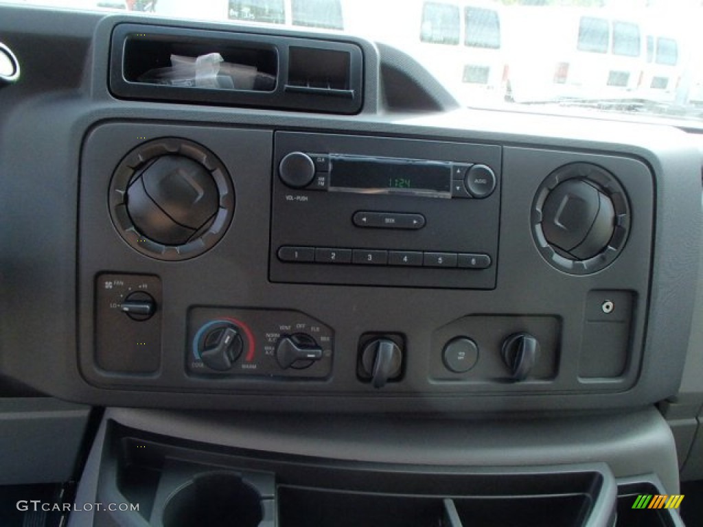 2014 Ford E-Series Van E250 Cargo Van Controls Photo #86389710