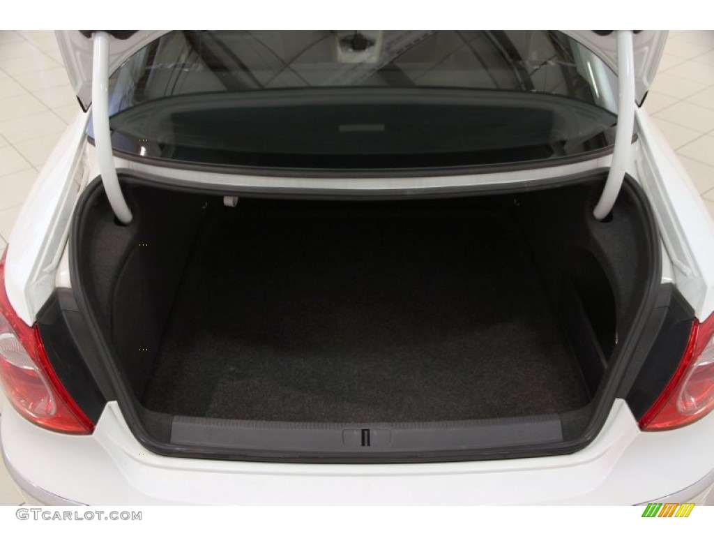 2011 Volkswagen CC Lux Plus Trunk Photos