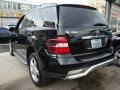 Black - ML 350 4Matic Photo No. 7