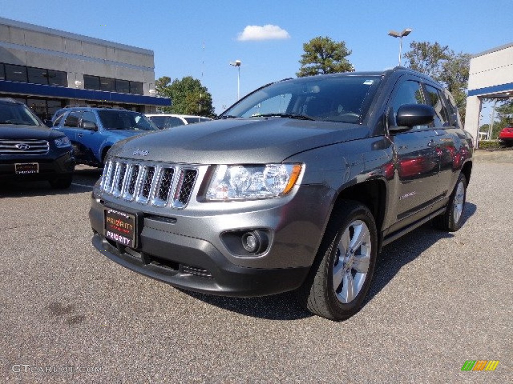 2011 Compass 2.4 Latitude 4x4 - Mineral Gray Metallic / Dark Slate Gray photo #1