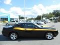 Pitch Black - Challenger SXT Photo No. 9