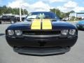 Pitch Black - Challenger SXT Photo No. 13