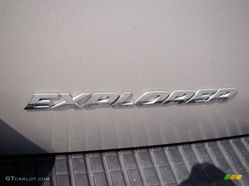 2003 Explorer XLS - Silver Birch Metallic / Graphite Grey photo #28
