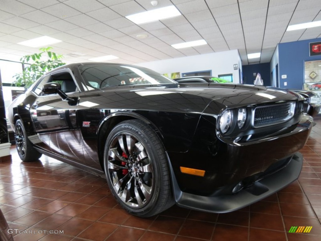 2014 Challenger SRT8 392 - Black / Dark Slate Gray photo #1