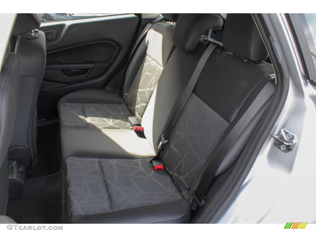 2013 Fiesta SE Hatchback - Ingot Silver / Charcoal Black photo #17