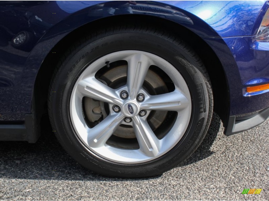 2012 Ford Mustang GT Convertible Wheel Photos