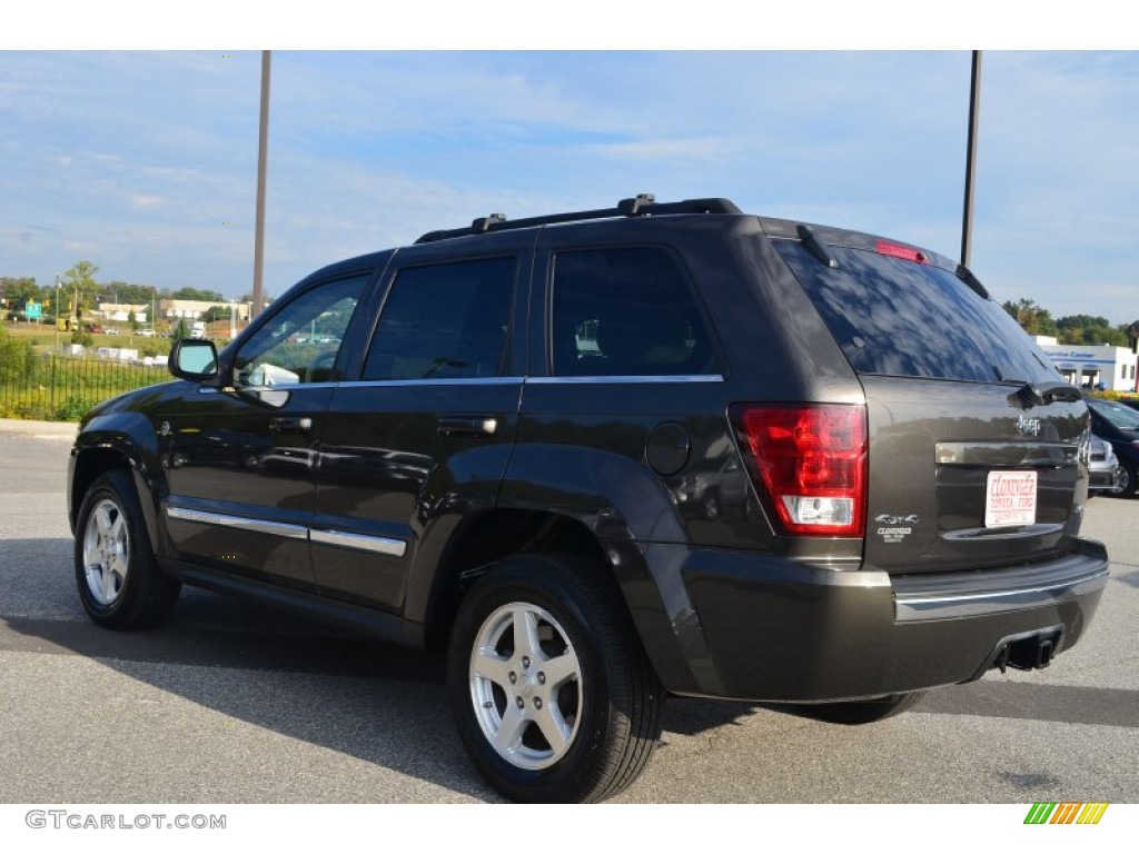 2005 Grand Cherokee Limited 4x4 - Dark Khaki Pearl / Dark Khaki/Light Graystone photo #26