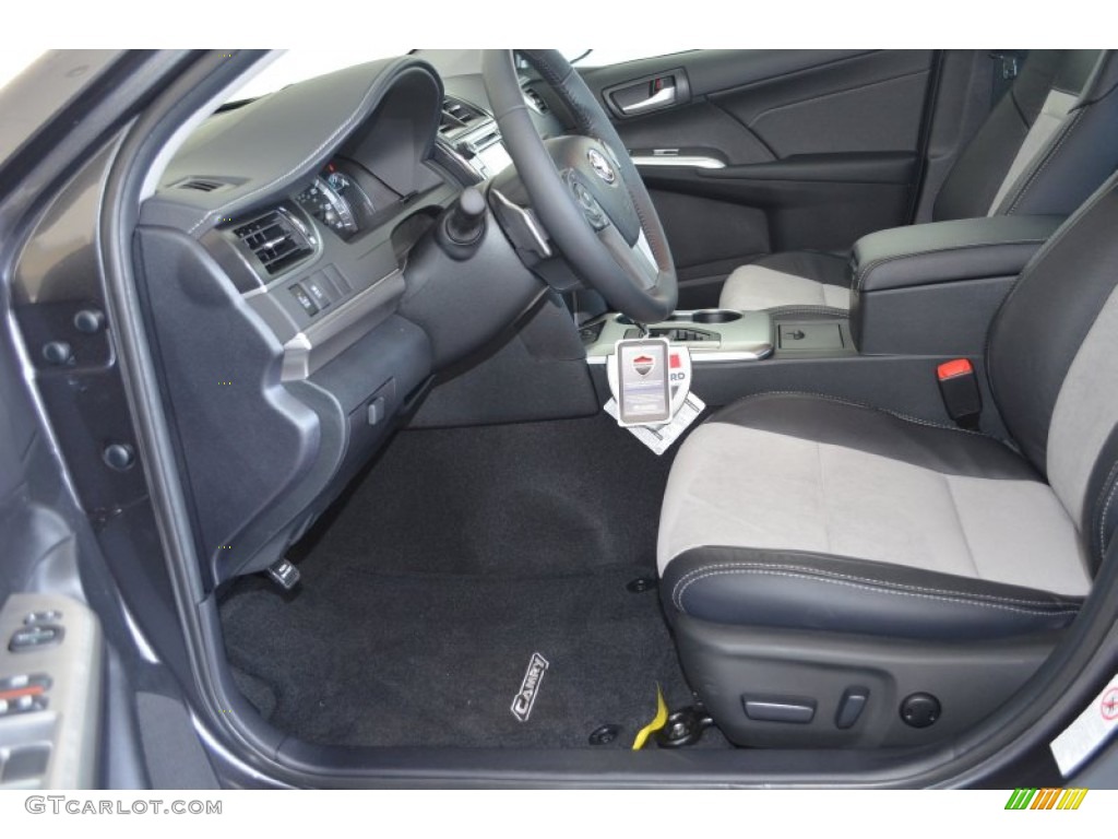 2014 Camry SE V6 - Magnetic Gray Metallic / Black/Ash photo #5