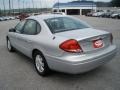 2006 Silver Frost Metallic Ford Taurus SEL  photo #10