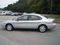 2006 Silver Frost Metallic Ford Taurus SEL  photo #11