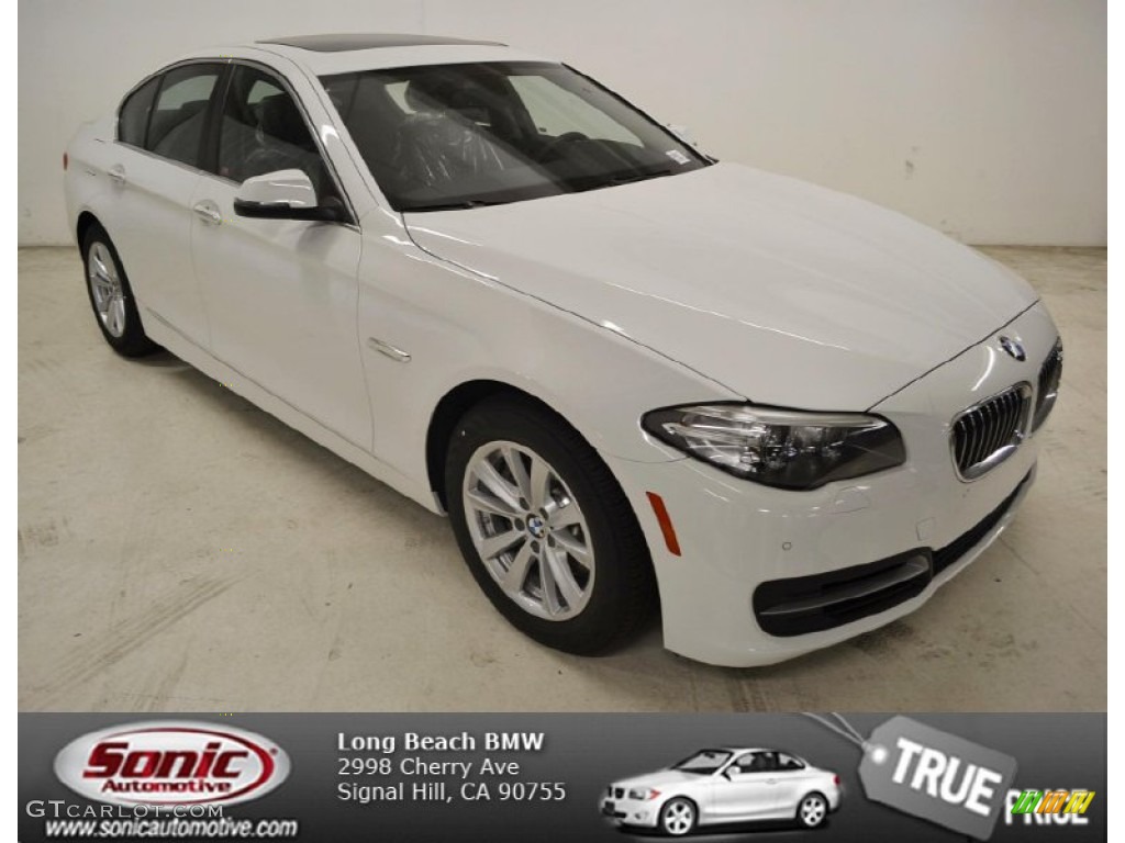 2014 5 Series 528i Sedan - Alpine White / Black photo #1