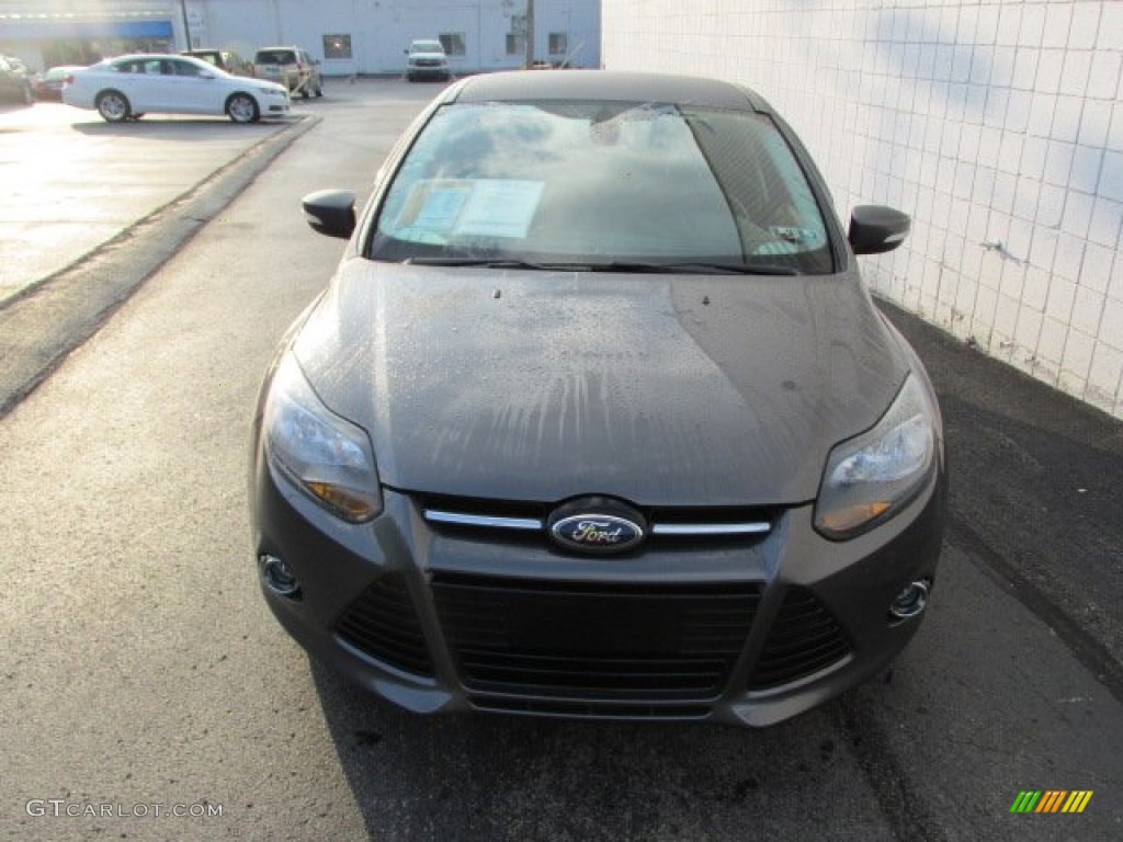 2012 Focus Titanium Sedan - Sterling Grey Metallic / Charcoal Black Leather photo #4