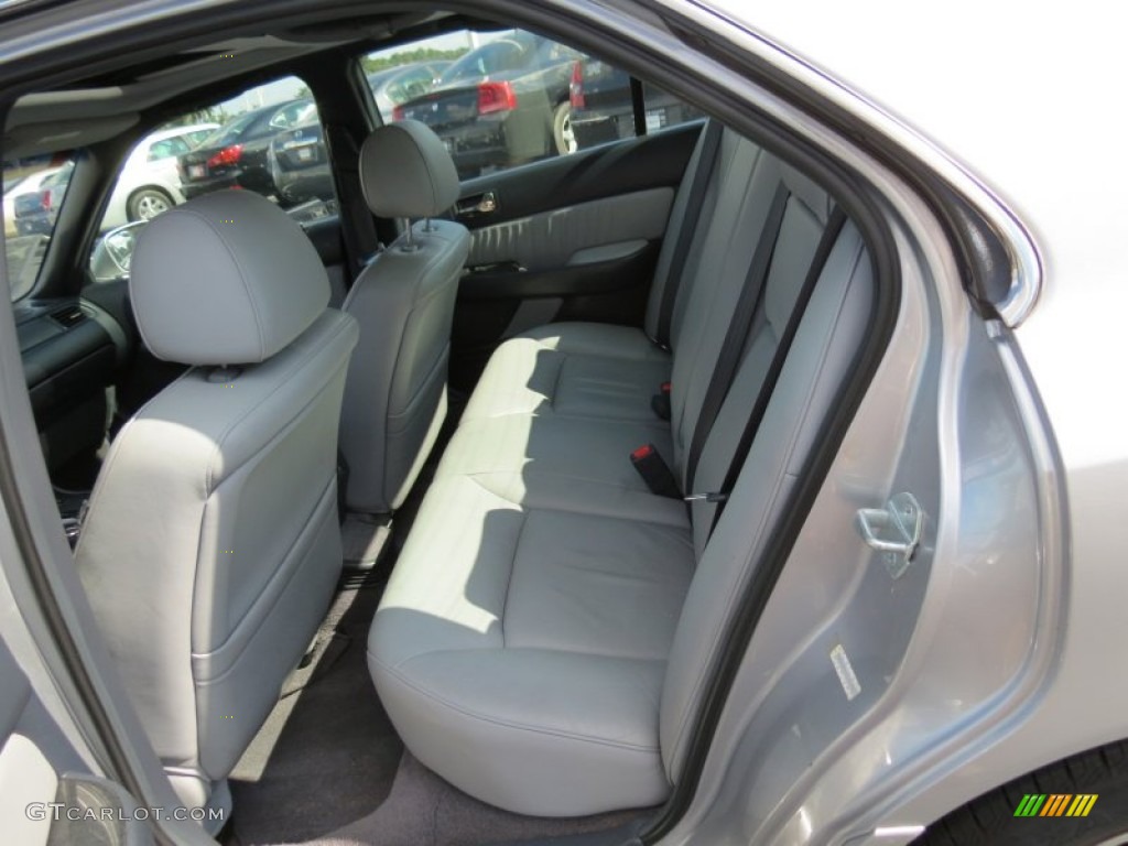 2004 Acura RL 3.5 Rear Seat Photo #86413805