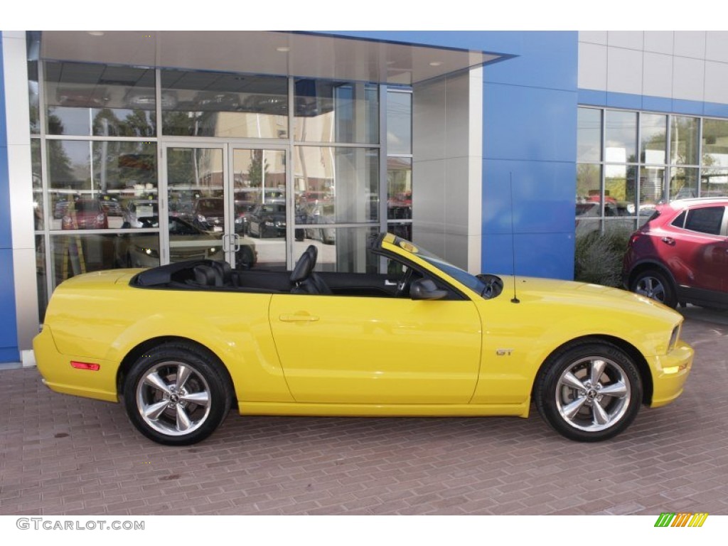 2006 Mustang GT Premium Convertible - Screaming Yellow / Dark Charcoal photo #3