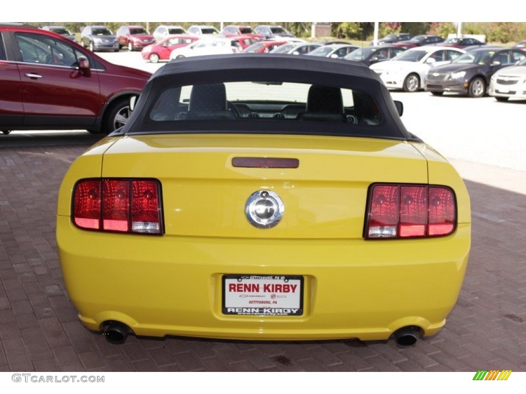 2006 Mustang GT Premium Convertible - Screaming Yellow / Dark Charcoal photo #19