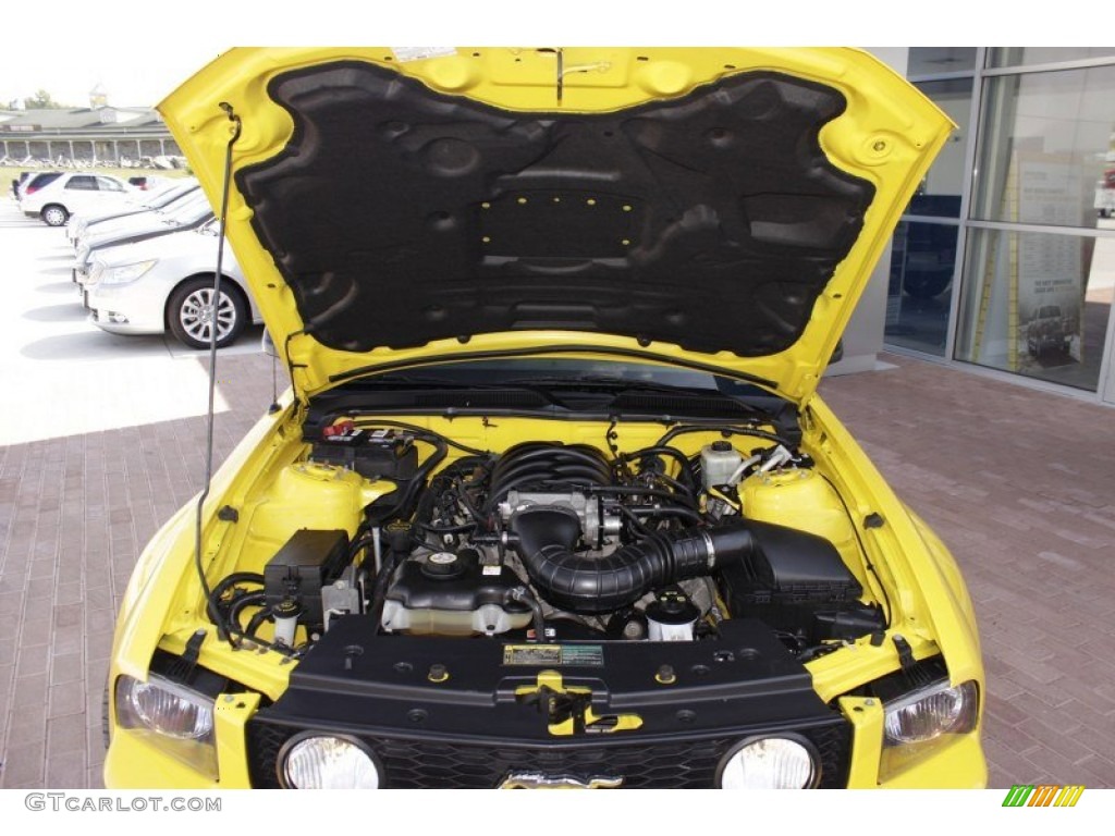 2006 Mustang GT Premium Convertible - Screaming Yellow / Dark Charcoal photo #22