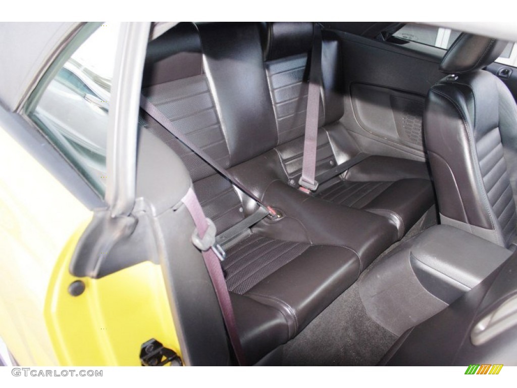 2006 Mustang GT Premium Convertible - Screaming Yellow / Dark Charcoal photo #28