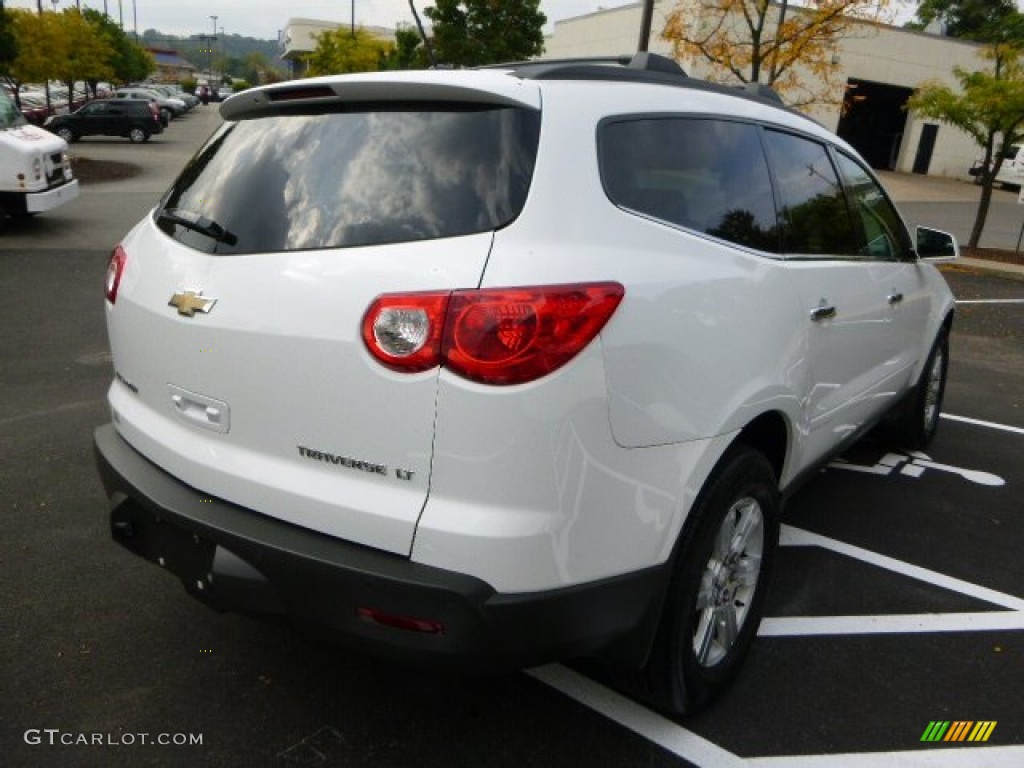 2010 Traverse LT AWD - Summit White / Dark Gray/Light Gray photo #4