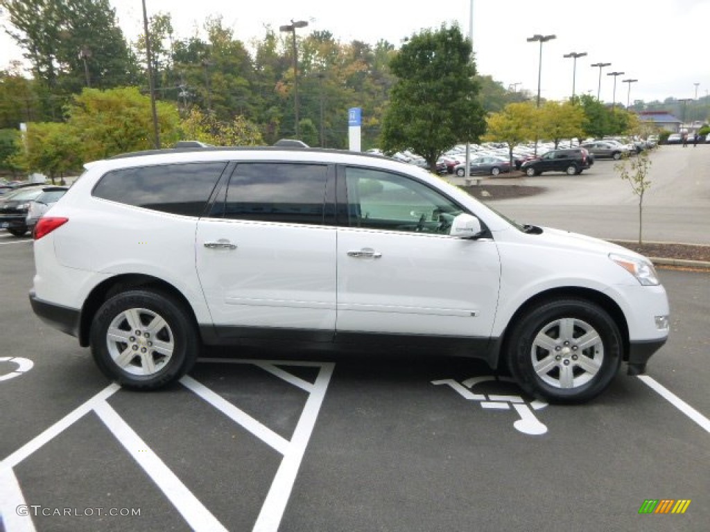 2010 Traverse LT AWD - Summit White / Dark Gray/Light Gray photo #5