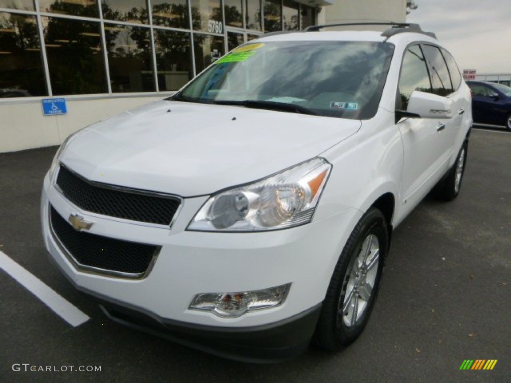 2010 Traverse LT AWD - Summit White / Dark Gray/Light Gray photo #8