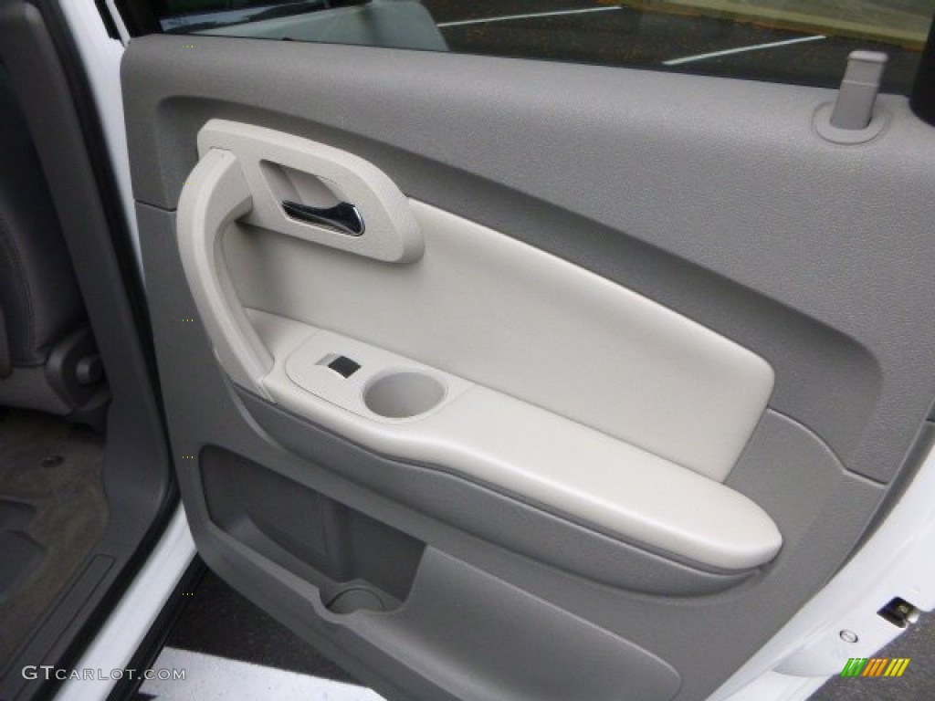 2010 Traverse LT AWD - Summit White / Dark Gray/Light Gray photo #15