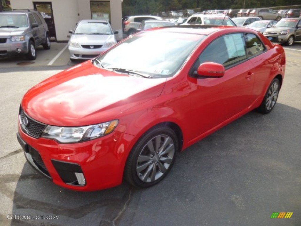 2013 Forte Koup SX - Racing Red / Black photo #3