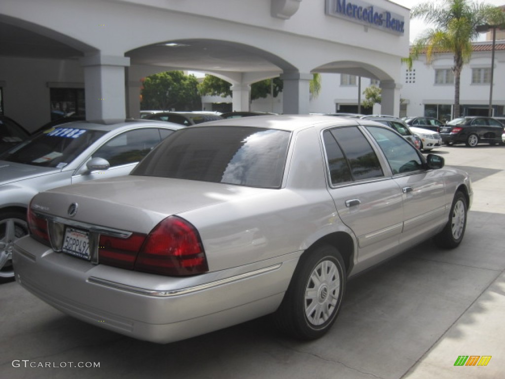 2004 Grand Marquis GS - Silver Birch Metallic / Light Flint photo #2