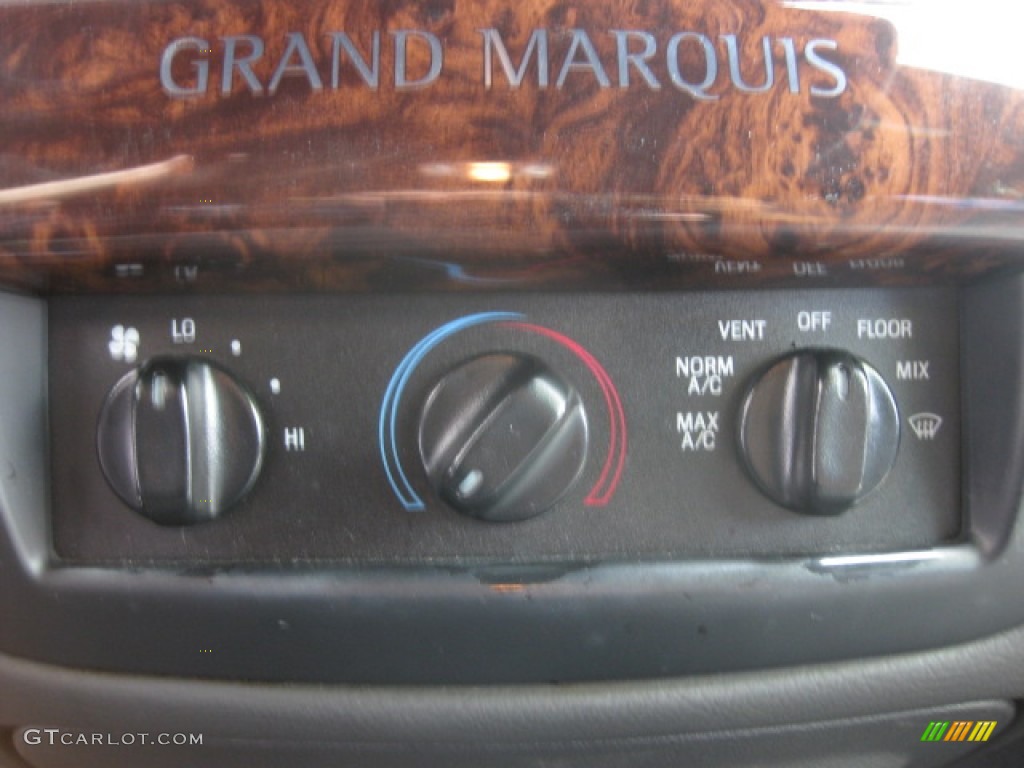 2004 Grand Marquis GS - Silver Birch Metallic / Light Flint photo #12