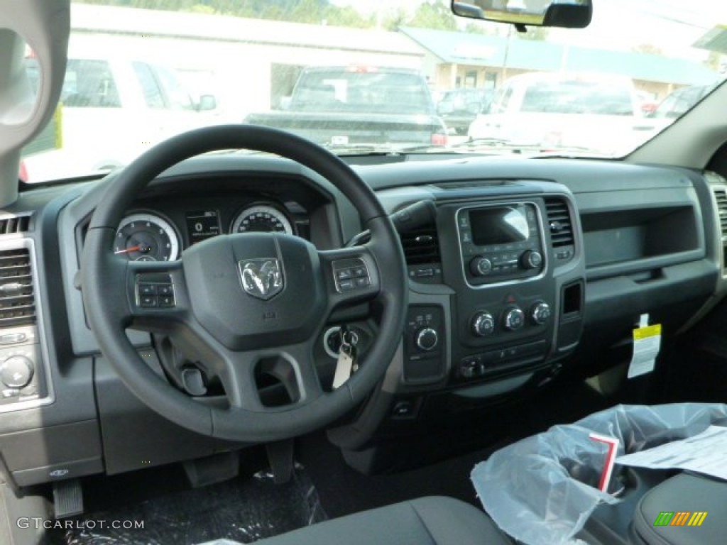 2014 1500 Express Quad Cab 4x4 - Bright White / Black/Diesel Gray photo #16