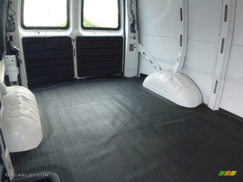 2012 Express 2500 Cargo Van - Summit White / Medium Pewter photo #13