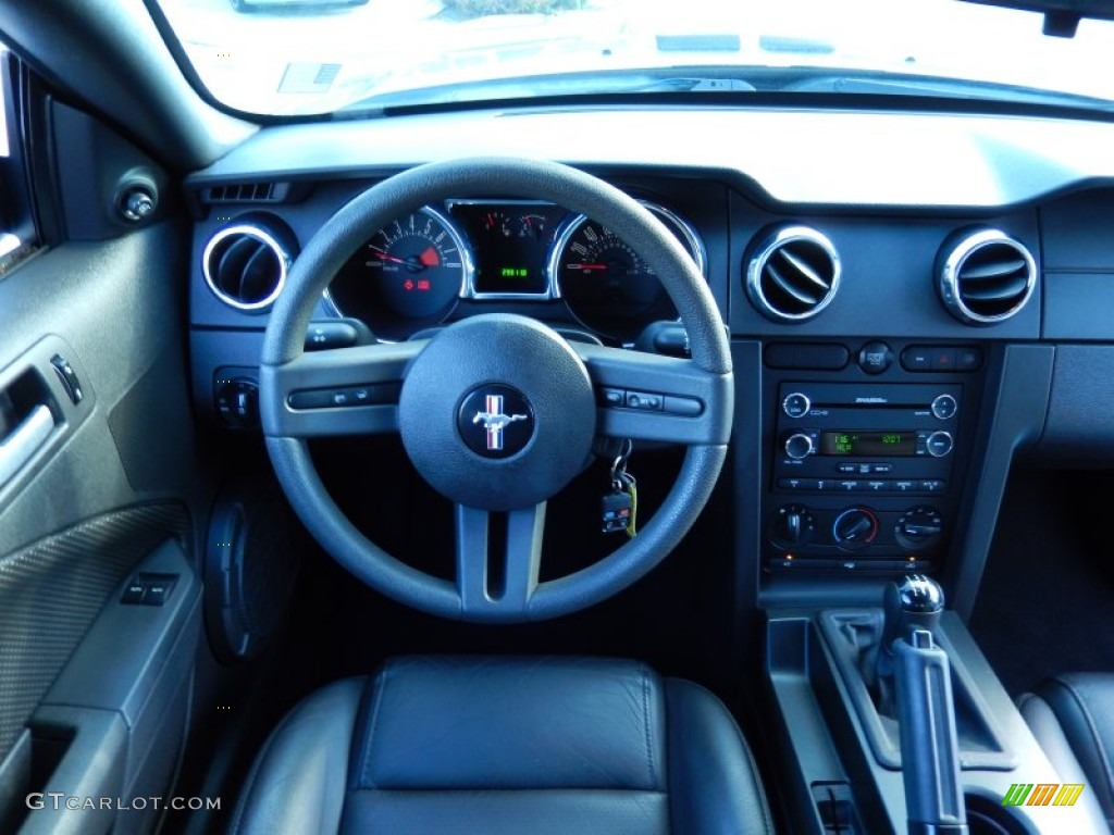 2008 Mustang GT Premium Coupe - Vapor Silver Metallic / Dark Charcoal photo #19