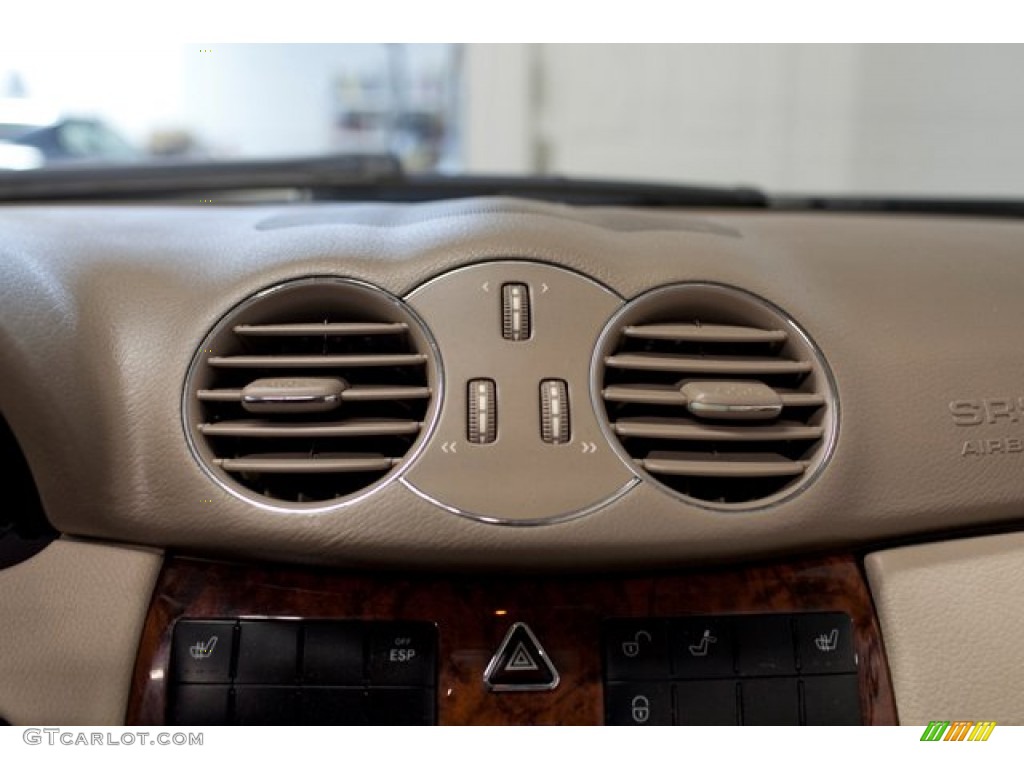 2007 CLK 550 Cabriolet - Arctic White / Stone photo #41