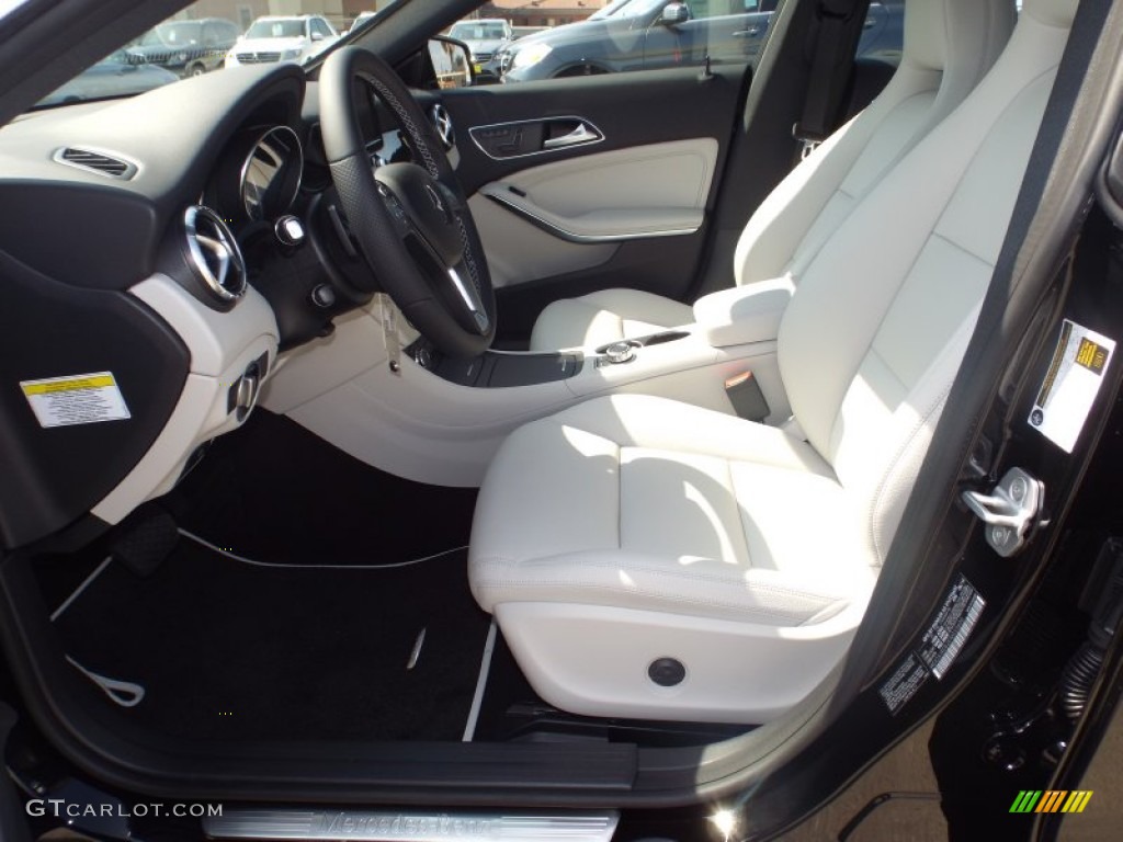 Ash Interior 2014 Mercedes-Benz CLA 250 Photo #86428130