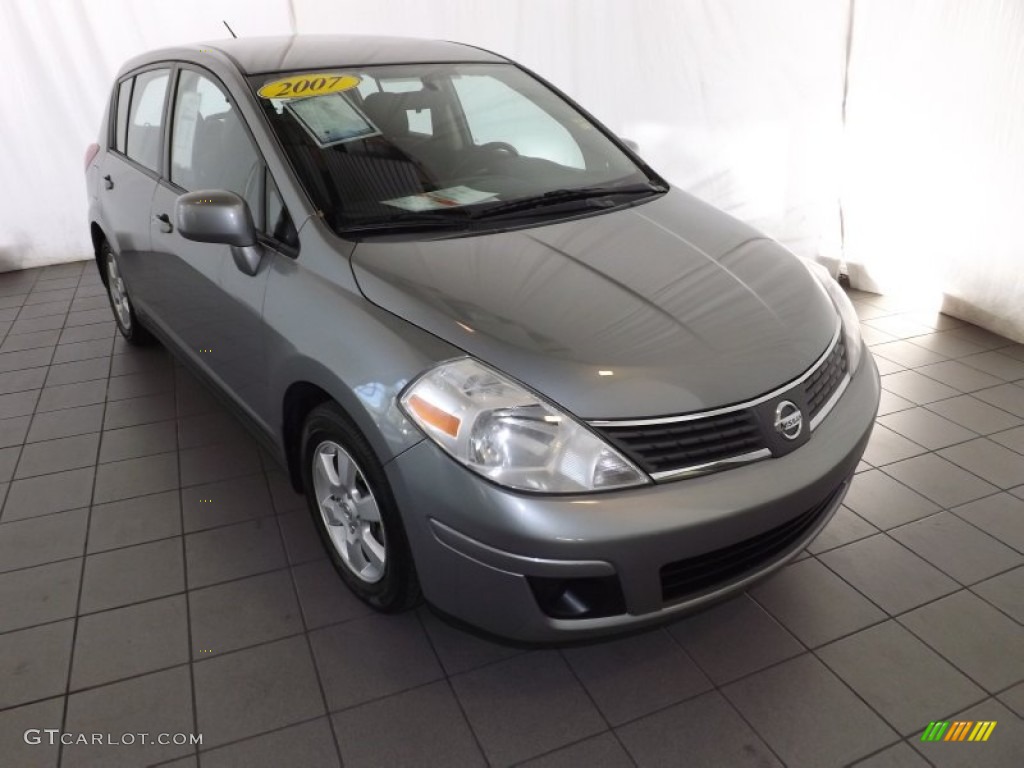 2007 Versa S - Magnetic Grey Metallic / Charcoal photo #1