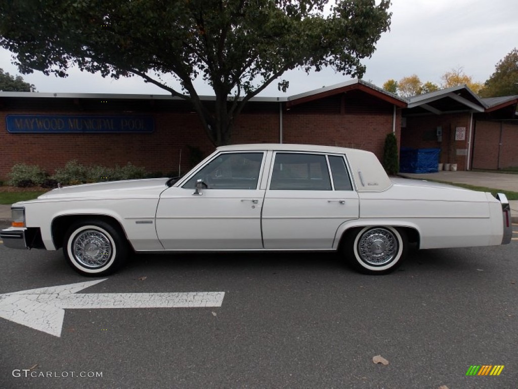 Cotillion White 1983 Cadillac DeVille Sedan Exterior Photo #86429030