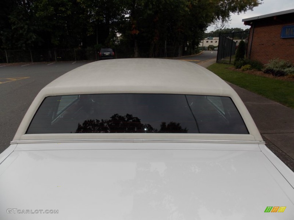 1983 DeVille Sedan - Cotillion White / Dark Maroon photo #7