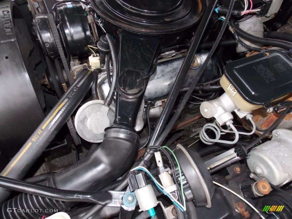 1983 Cadillac DeVille Sedan 4.1 Liter OHV 16-Valve HT-4100 V8 Engine Photo #86429913