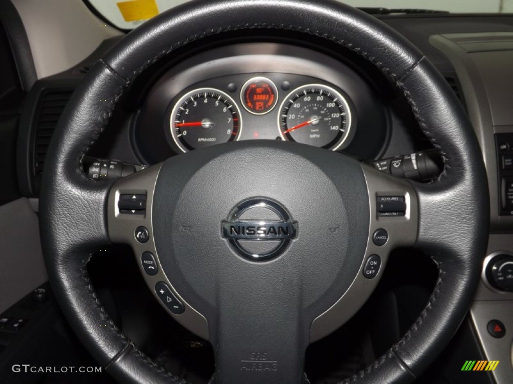 2010 Sentra 2.0 SR - Brilliant Silver Metallic / Charcoal photo #18