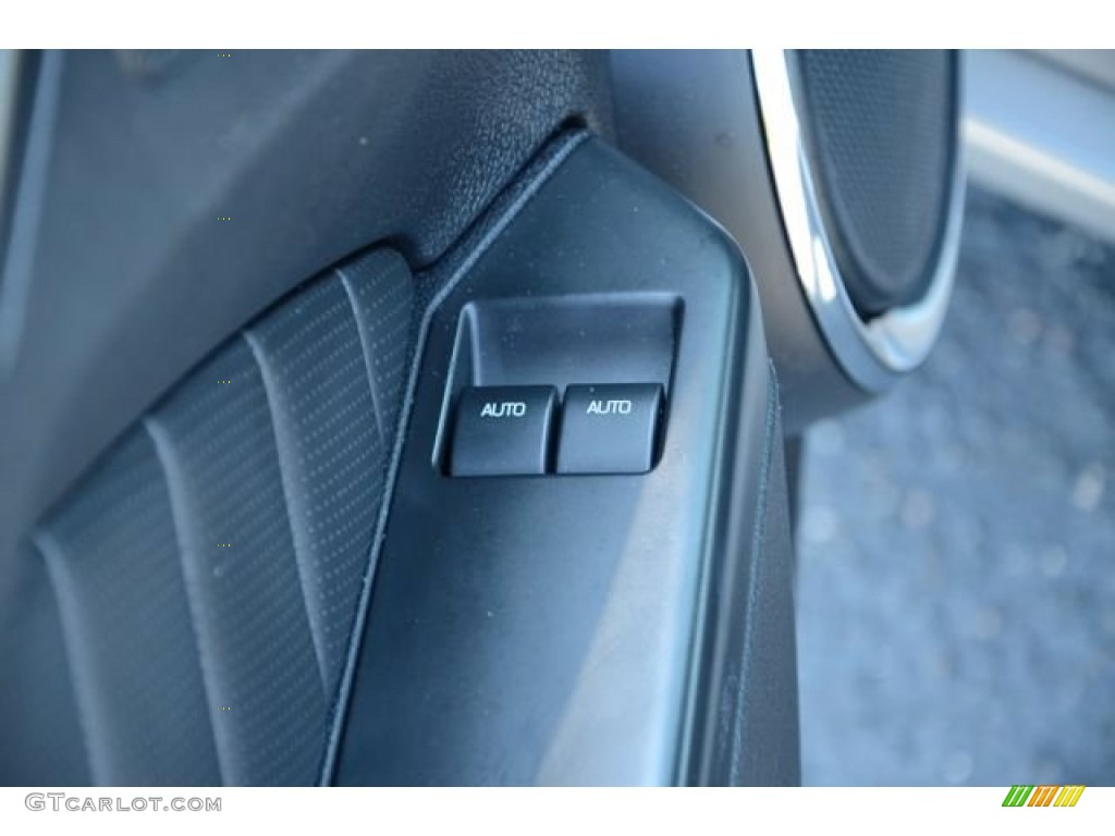 2013 Mustang V6 Premium Coupe - Ingot Silver Metallic / Charcoal Black photo #20