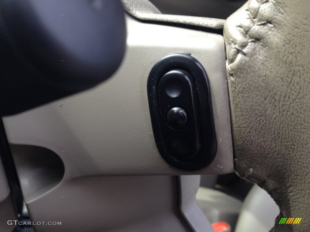 2005 Grand Cherokee Limited 4x4 - Dark Khaki Pearl / Dark Khaki/Light Graystone photo #13