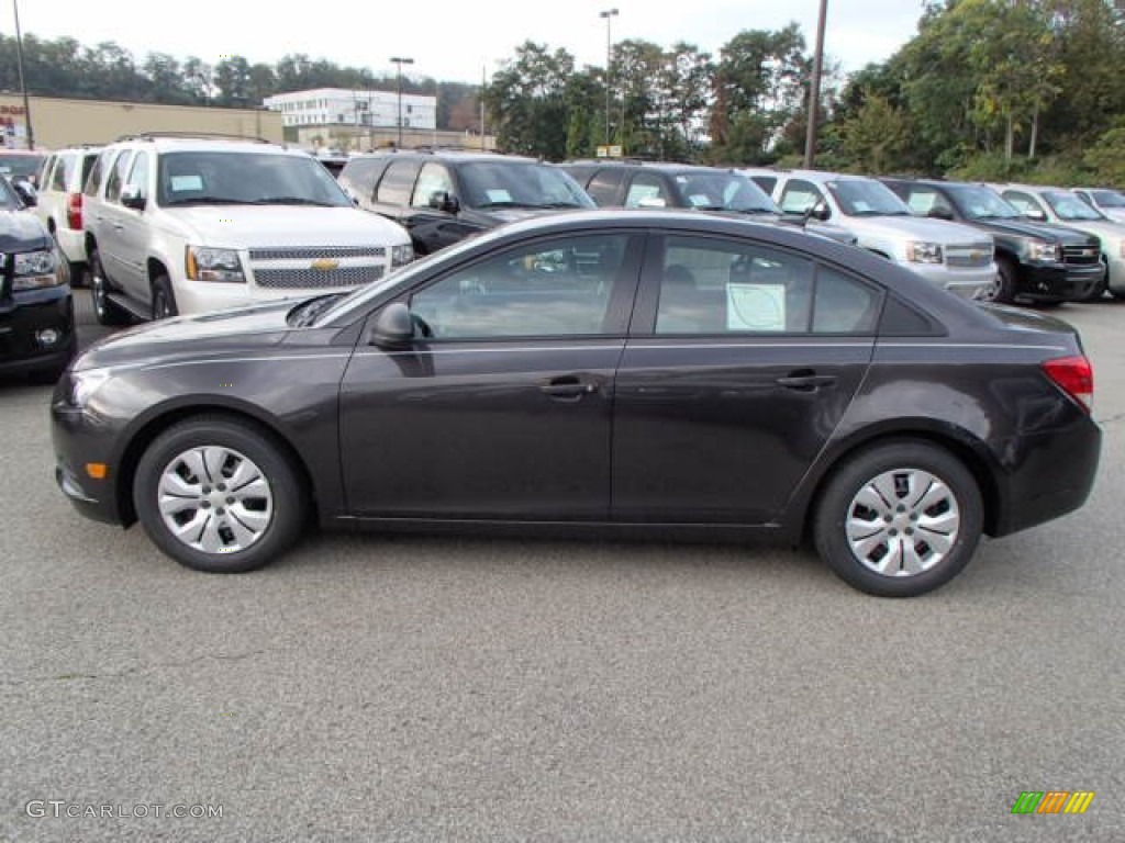 2014 Cruze LS - Tungsten Metallic / Jet Black/Medium Titanium photo #8