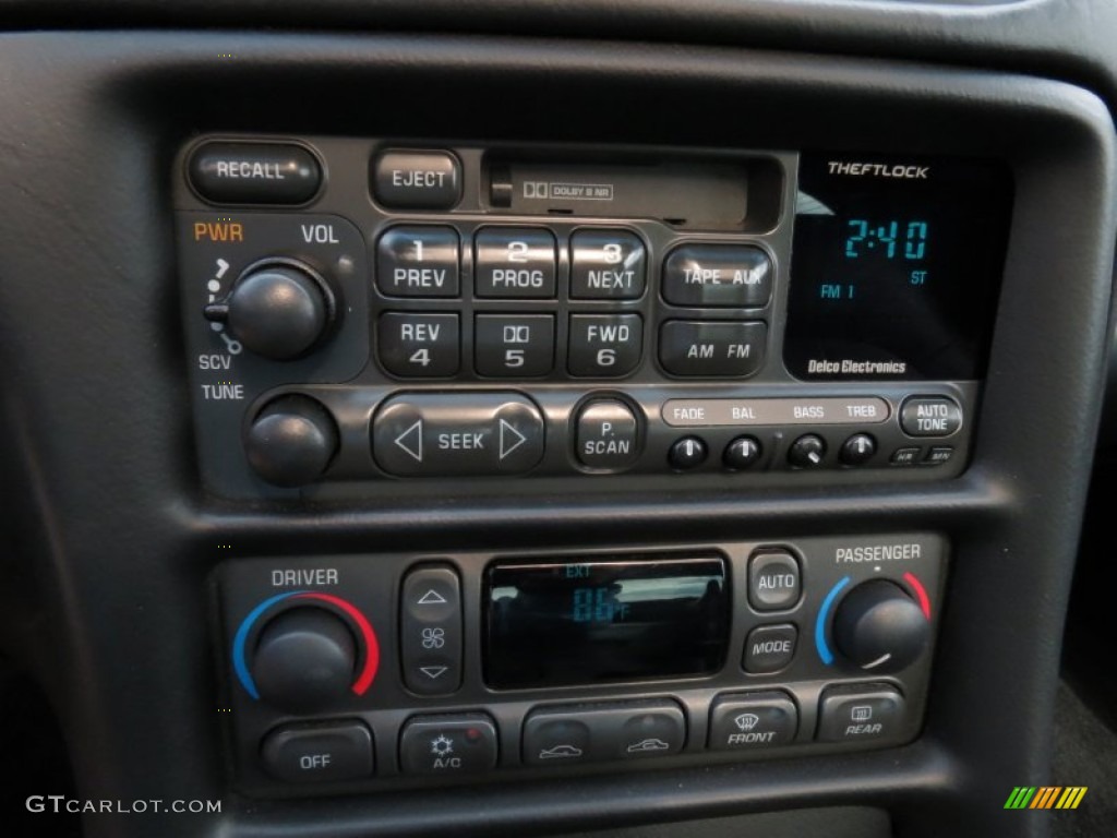 1997 Chevrolet Corvette Coupe Controls Photo #86435781