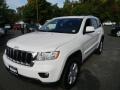 Stone White - Grand Cherokee Laredo X Package 4x4 Photo No. 3