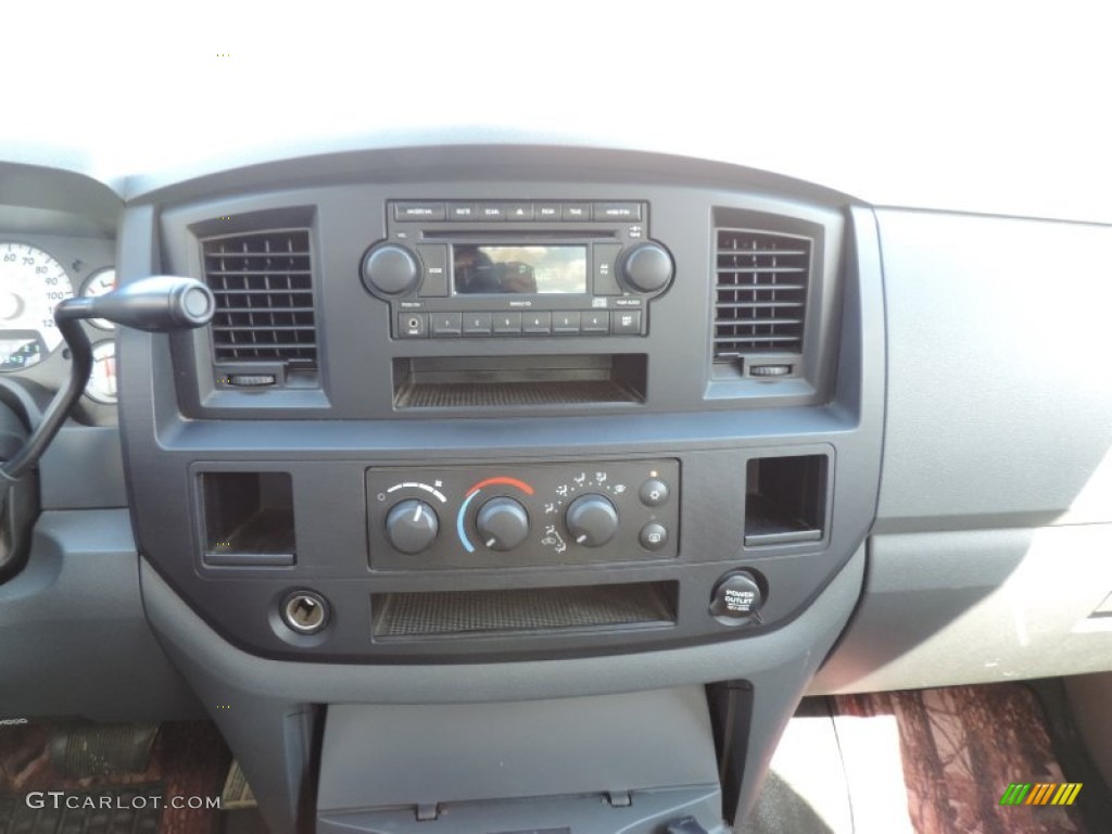 2008 Ram 1500 ST Quad Cab - Bright White / Medium Slate Gray photo #17