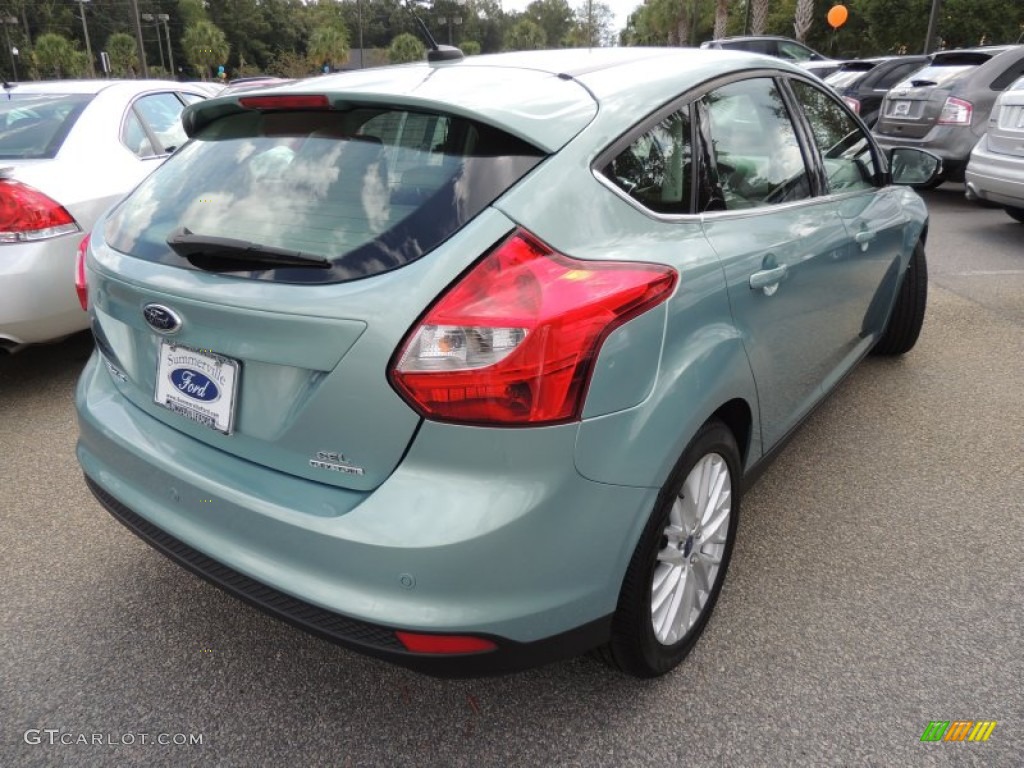 2012 Focus SEL 5-Door - Frosted Glass Metallic / Arctic White Leather photo #13