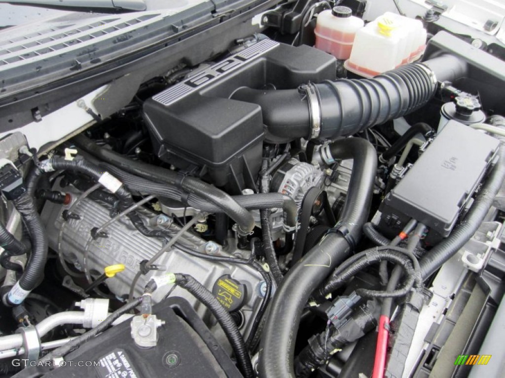 2011 Ford F150 SVT Raptor SuperCab 4x4 Engine Photos