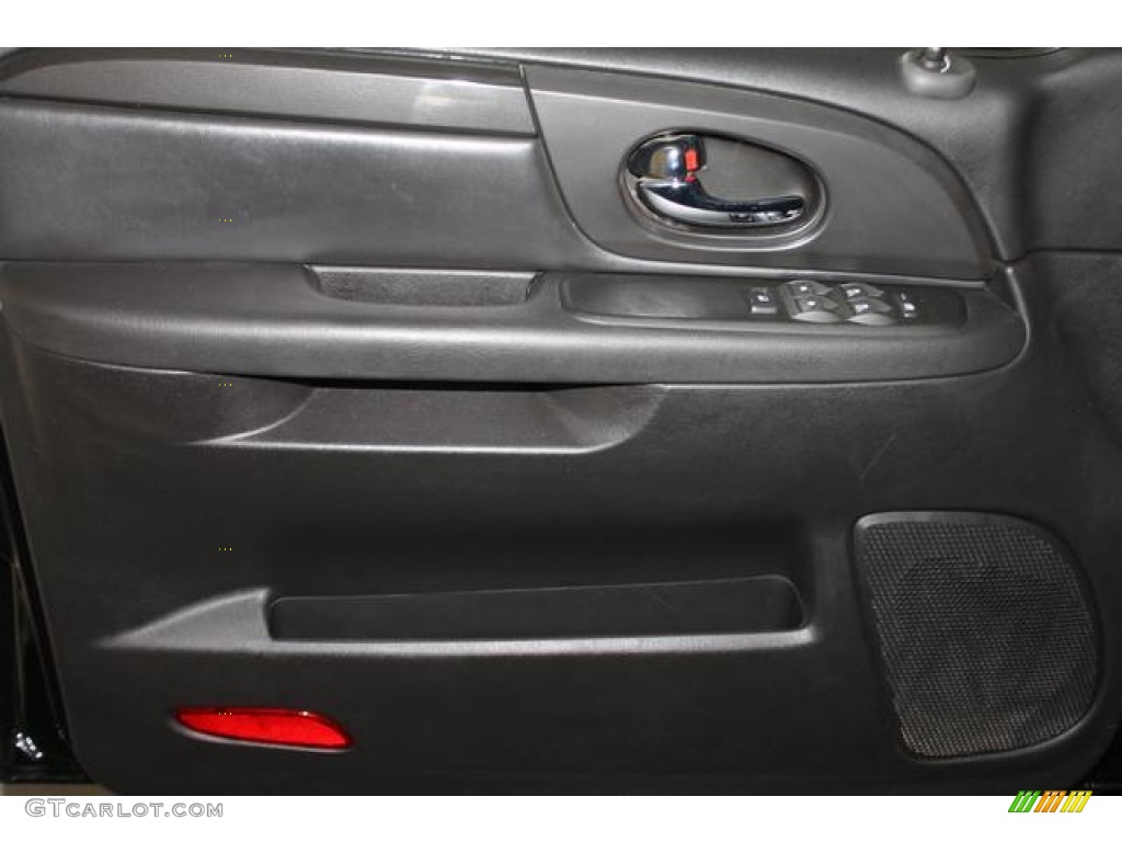 2006 Envoy SLE 4x4 - Black Onyx / Ebony Black photo #30