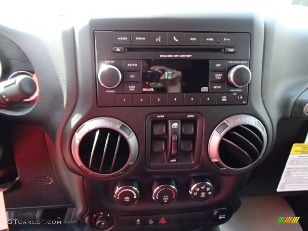 2014 Wrangler Unlimited Sport 4x4 - Flame Red / Black photo #15