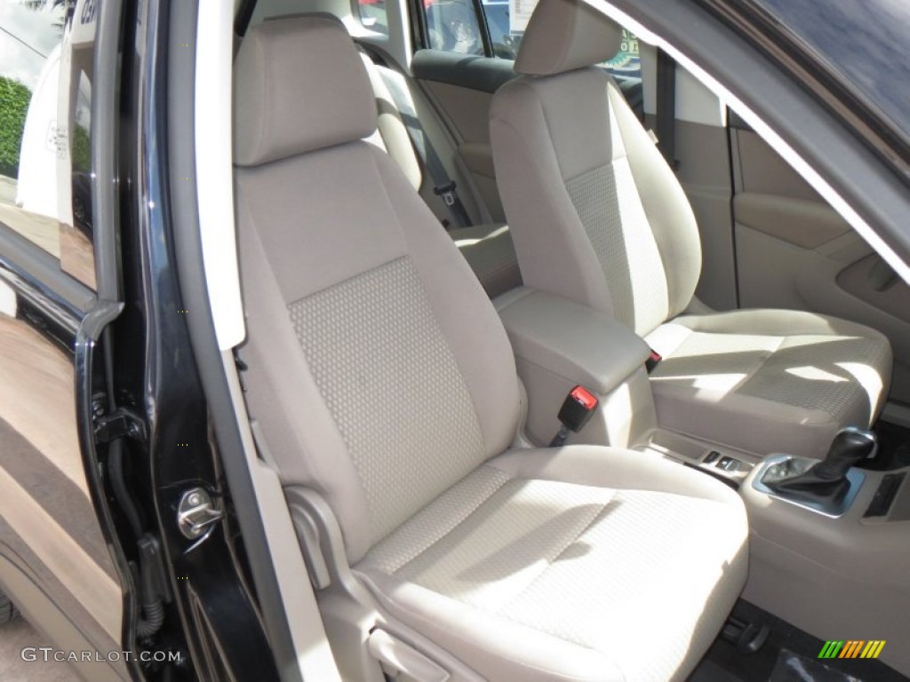 2011 Tiguan S - Deep Black Metallic / Clay Gray photo #10