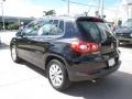 Deep Black Metallic - Tiguan SE Photo No. 3